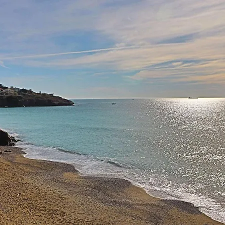 A Sete: Terrasse, Jardinet, Piscine Et Parking Prive A Proximite De La - Fr-1-472a-141 Apartment