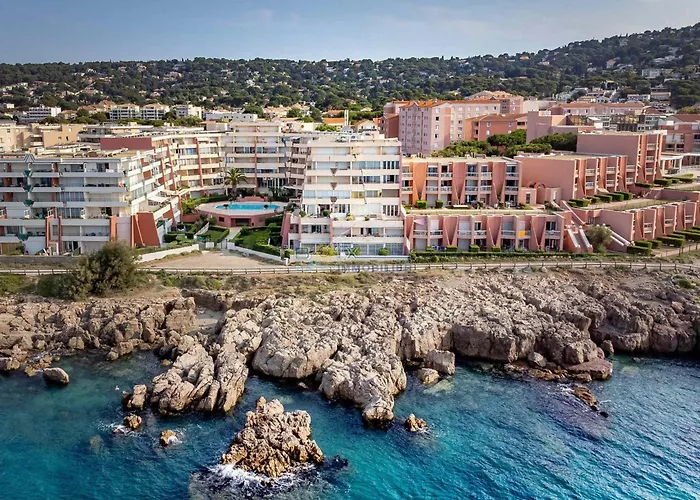 Rez-De-Jardin Avec Acces Piscine Et Mer, Parking Prive - Fr-1-472A-141 Daire Sète